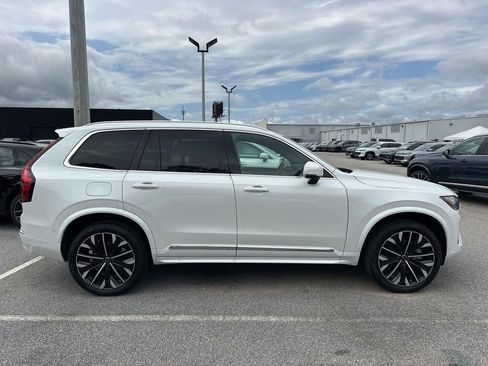 New 2026 Volvo XC90 B6 Plus w/ Protection Package Premier image 5