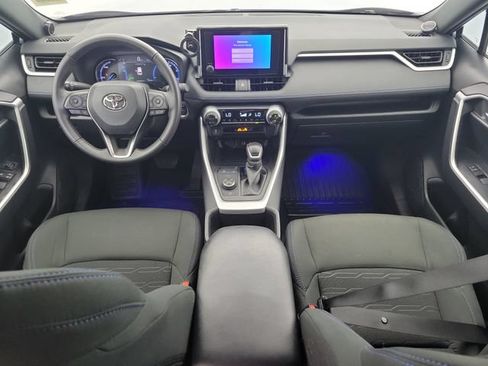 Used 2025 Toyota RAV4 SE AWD/4WD image 16