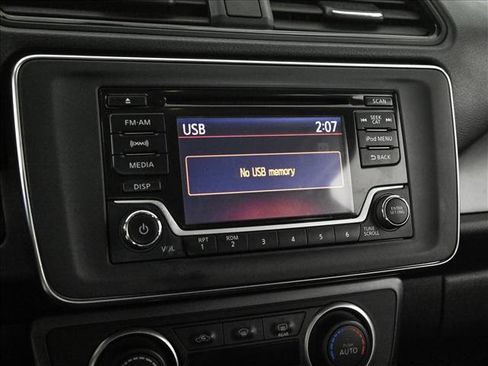 Used 2018 Nissan Leaf S w/ S Charge Package image 15