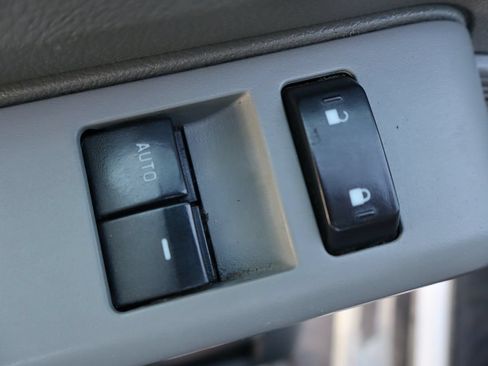 Used 2014 Ford E-250 and Econoline 250 w/ Power Group RWD image 25