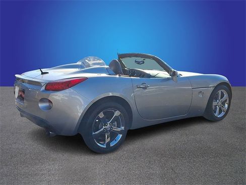 Used 2008 Pontiac Solstice GXP w/ Premium Package image 4