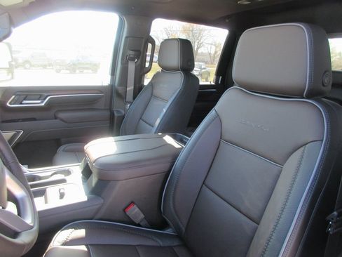 New 2026 GMC Sierra 2500 Denali w/ Denali Reserve Package AWD/4WD image 14