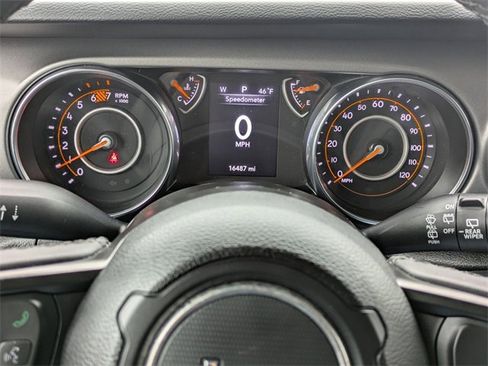 Used 2023 Jeep Wrangler Sport S image 15