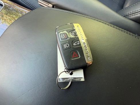 Used 2014 Land Rover Range Rover Supercharged AWD/4WD image 36
