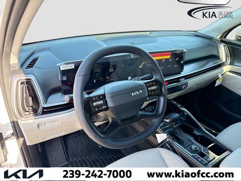 New 2026 Kia Sorento S FWD image 25