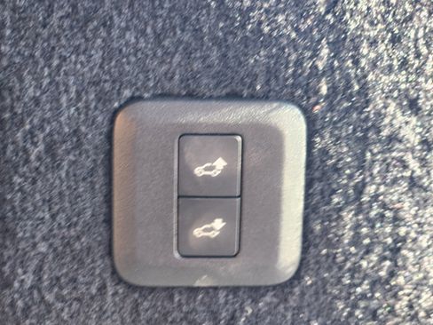 Used 2018 Land Rover Range Rover Sport Supercharged image 22