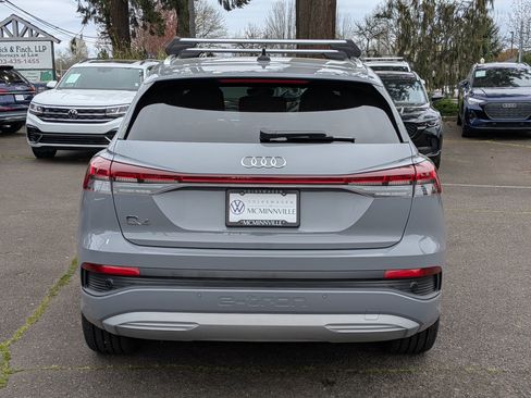 Used 2023 Audi Q4 e-tron Premium Plus w/ Premium Plus image 4