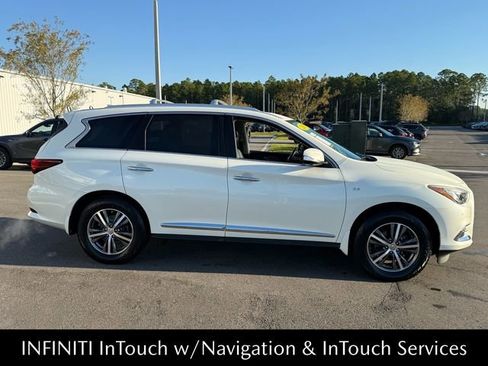 Used 2019 INFINITI QX60 Luxe w/ Essential Package image 14