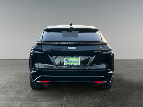 Used 2025 Cadillac Lyriq Sport image 6
