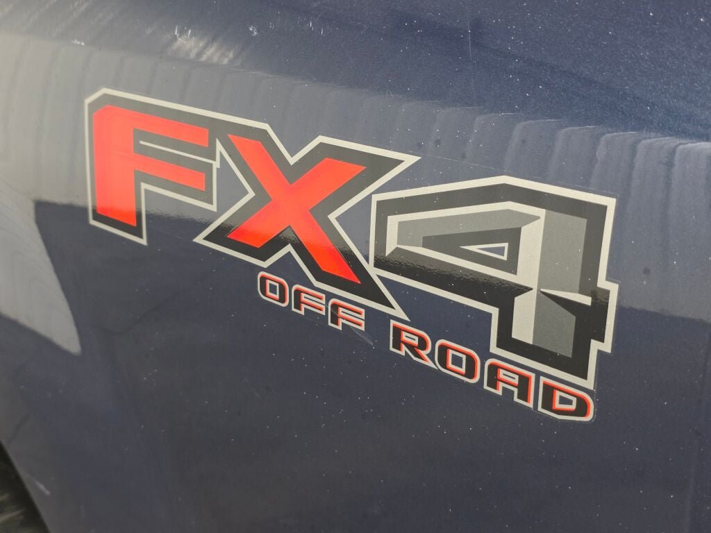 Used 2019 Ford F250 XLT w/ XLT Premium Package AWD/4WD image 5