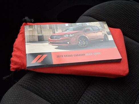Used 2019 Dodge Grand Caravan SE image 25