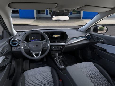 New 2026 Chevrolet Trax LT image 15