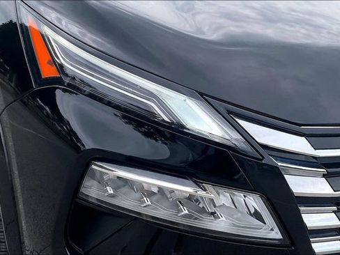 Used 2024 Nissan Rogue Platinum AWD/4WD image 27
