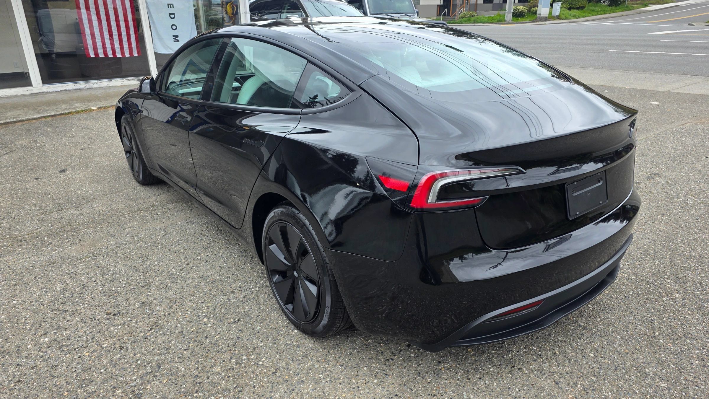 Used 2025 Tesla Model 3 Long Range RWD image 6