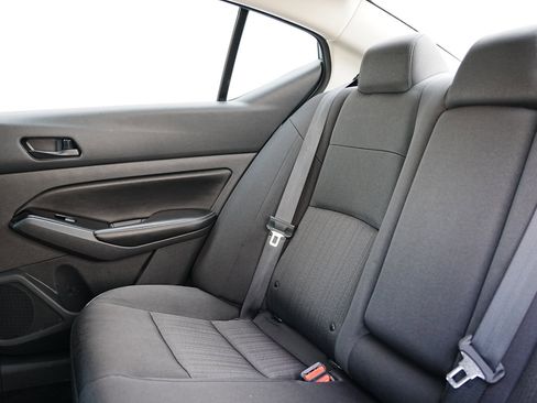 Used 2023 Nissan Altima 2.5 SV image 15