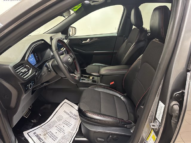 Certified 2024 Ford Escape ST-Line w/ Tech Pack #1 AWD/4WD image 6