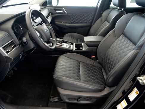 Used 2022 Mitsubishi Outlander SEL image 15