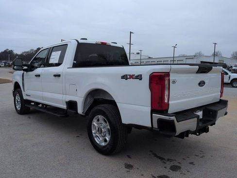 Certified 2025 Ford F250 XLT image 7