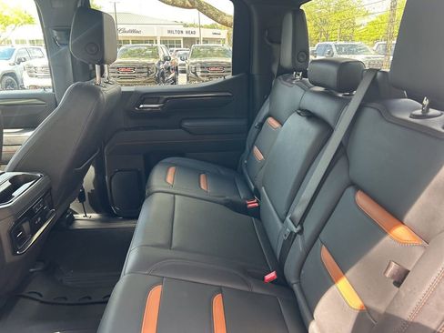 Used 2025 GMC Sierra 1500 AT4 image 11
