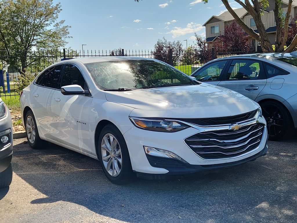 Used 2020 Chevrolet Malibu LT FWD image 1