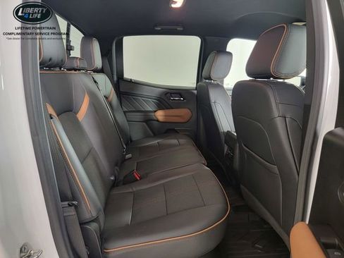 Used 2024 GMC Canyon AT4 w/ Canyon Safety Plus Package AWD/4WD image 17