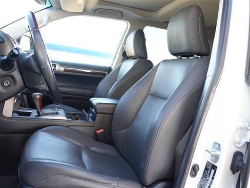 Used 2019 Lexus GX 460 Premium image 19