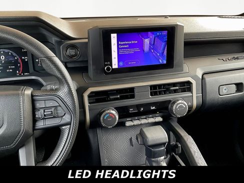 Used 2025 Toyota Tacoma SR image 10