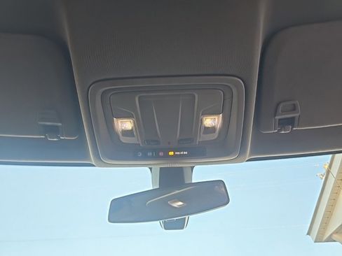 Used 2020 Chevrolet Silverado 1500 LT image 26