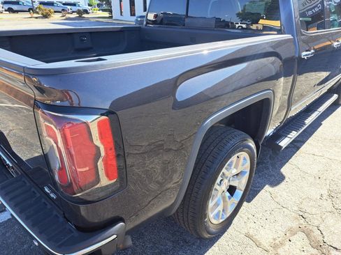 Used 2016 GMC Sierra 1500 SLT w/ SLT Premium Package AWD/4WD image 18