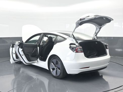 Used 2023 Tesla Model 3 Standard Range image 75