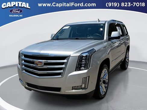 Used 2020 Cadillac Escalade Premium Luxury AWD/4WD image 1