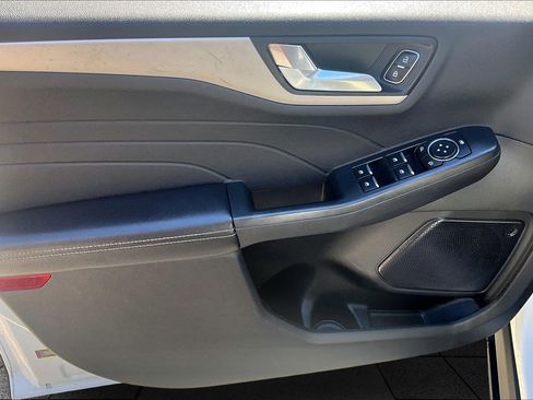 Certified 2022 Ford Escape SEL image 18