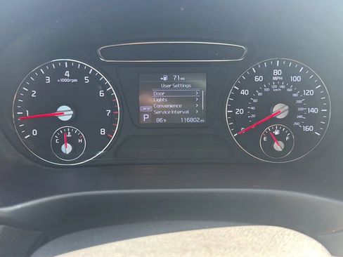 Used 2020 Kia Sorento FWD V6 image 13