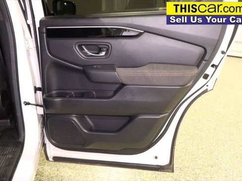 Used 2025 Honda Pilot Sport image 35