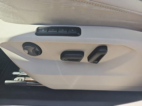 Used 2019 Volkswagen Atlas SEL AWD/4WD image 29