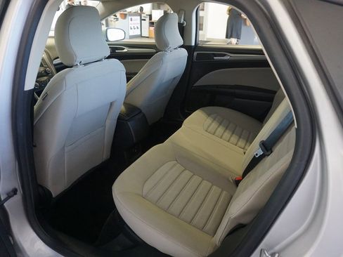 Used 2018 Ford Fusion S image 18