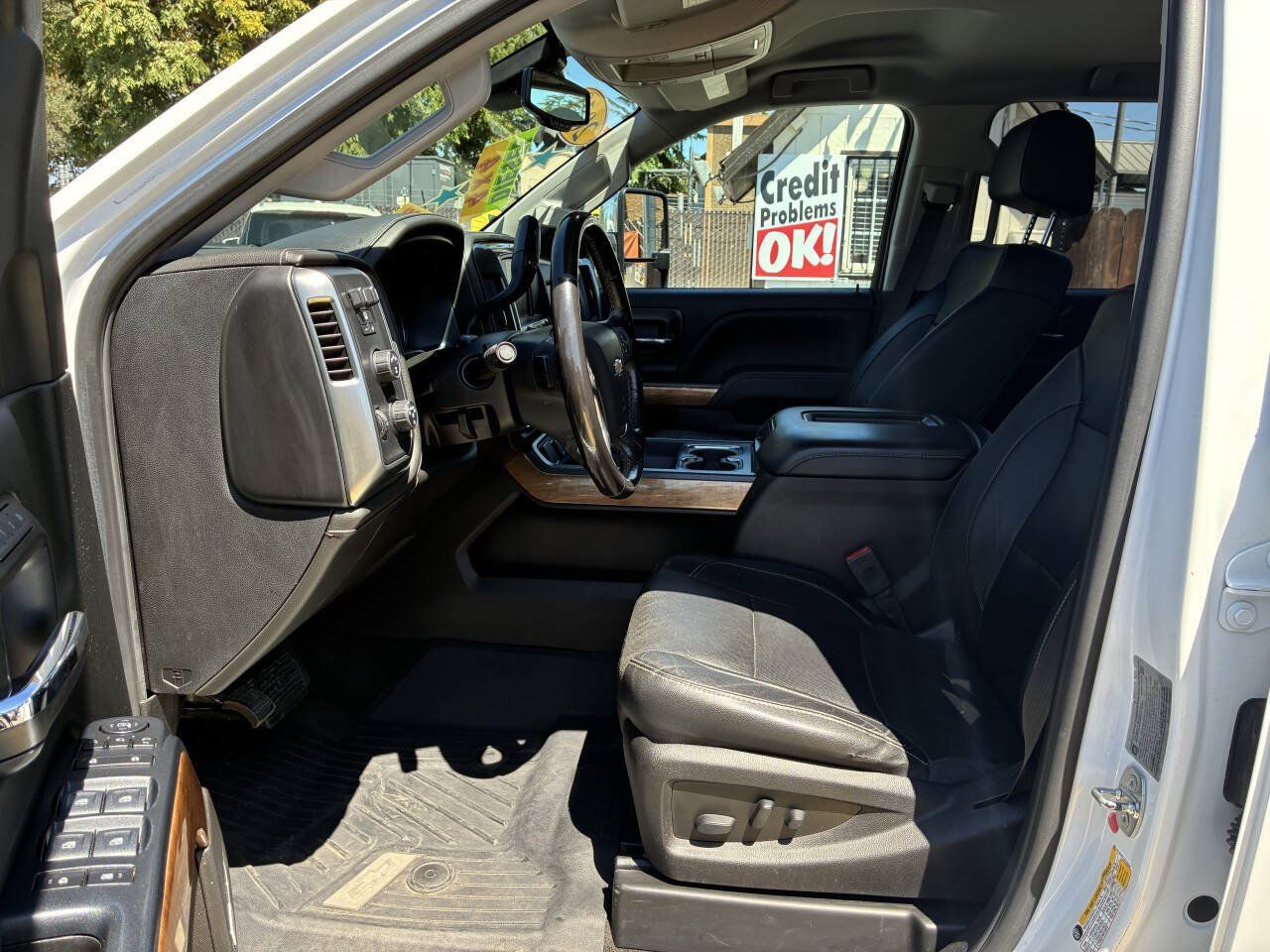 Used 2018 Chevrolet Silverado 3500 LTZ w/ Duramax Plus Package AWD/4WD image 3