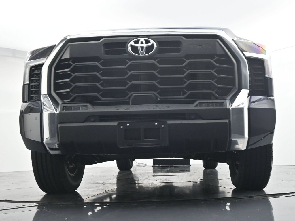 Used 2024 Toyota Tundra SR5 w/ TRD Off-Road Package AWD/4WD image 33
