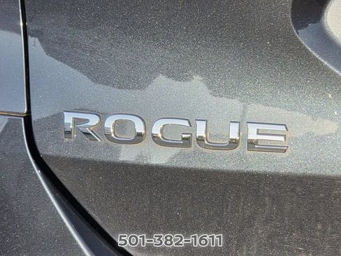 Used 2015 Nissan Rogue SV FWD image 4