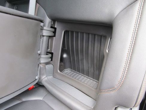 Used 2020 GMC Sierra 1500 AT4 w/ AT4 Premium Package image 22