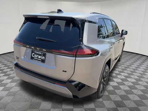 Used 2026 Toyota RAV4 SE AWD/4WD image 10