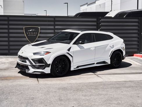 Used 2019 Lamborghini Urus AWD/4WD image 5