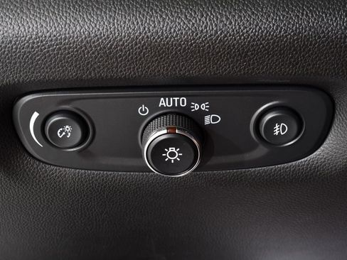Used 2021 Chevrolet Traverse Premier w/ Redline Edition AWD/4WD image 31