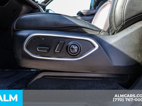 Used 2024 Jeep Wagoneer Series II w/ Flexible Seating Group image 27