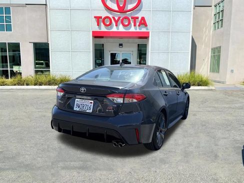 Used 2026 Toyota Corolla SE FWD image 6