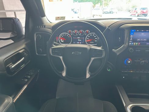 Used 2020 Chevrolet Silverado 1500 LT Trail Boss image 8