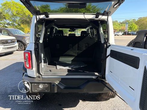 New 2026 Ford Bronco Outer Banks w/ Sasquatch Package image 12