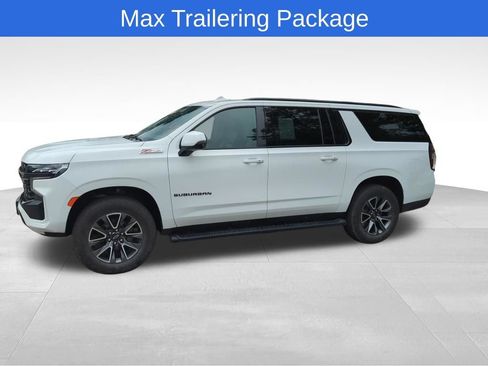 Used 2024 Chevrolet Suburban Z71 w/ Luxury Package AWD/4WD image 4