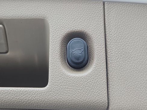 Used 2017 Chevrolet Tahoe LT image 20