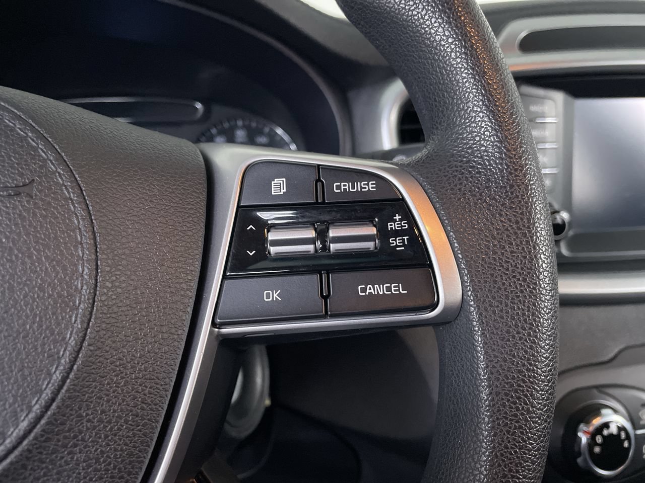 Used 2020 Kia Sorento LX AWD/4WD image 28